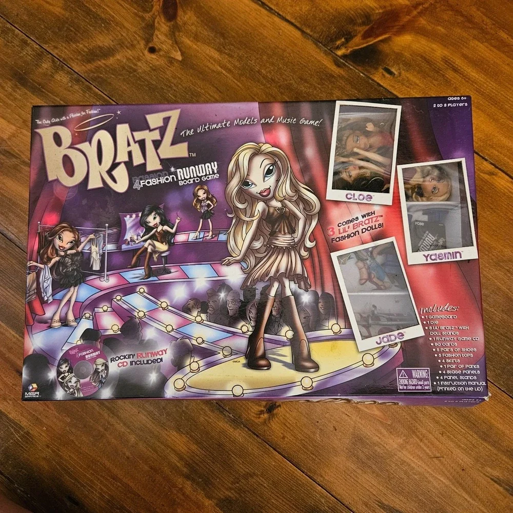 Bratz Passion 4 Fashion Runway Board Game Complete 2005 MGA 3 Dolls CD Poster